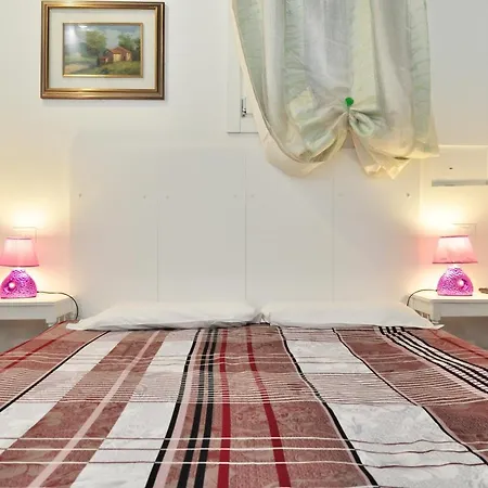 Cozy Apartment Near Rialto Bridge/ St.Mark Square-2